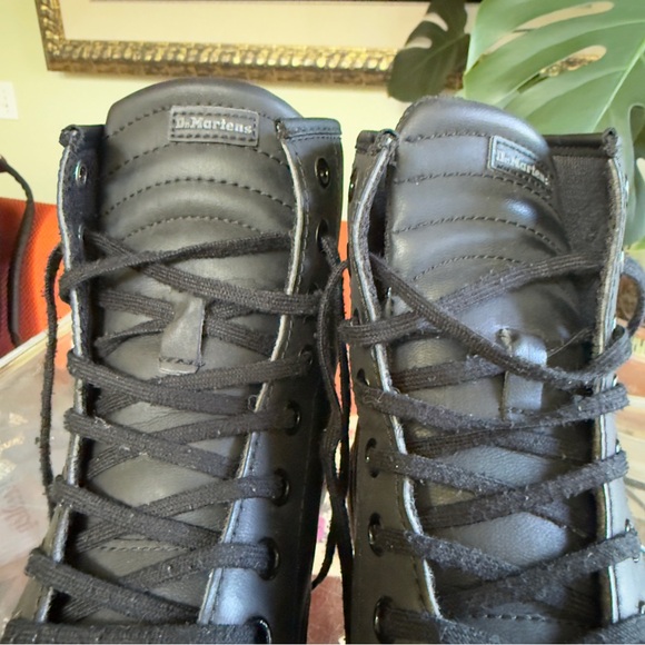 Dr. Martens Sheridan boots matte black. Excellent condition. - Picture 3 of 12